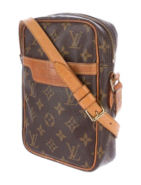 louis vuitton small side bag.